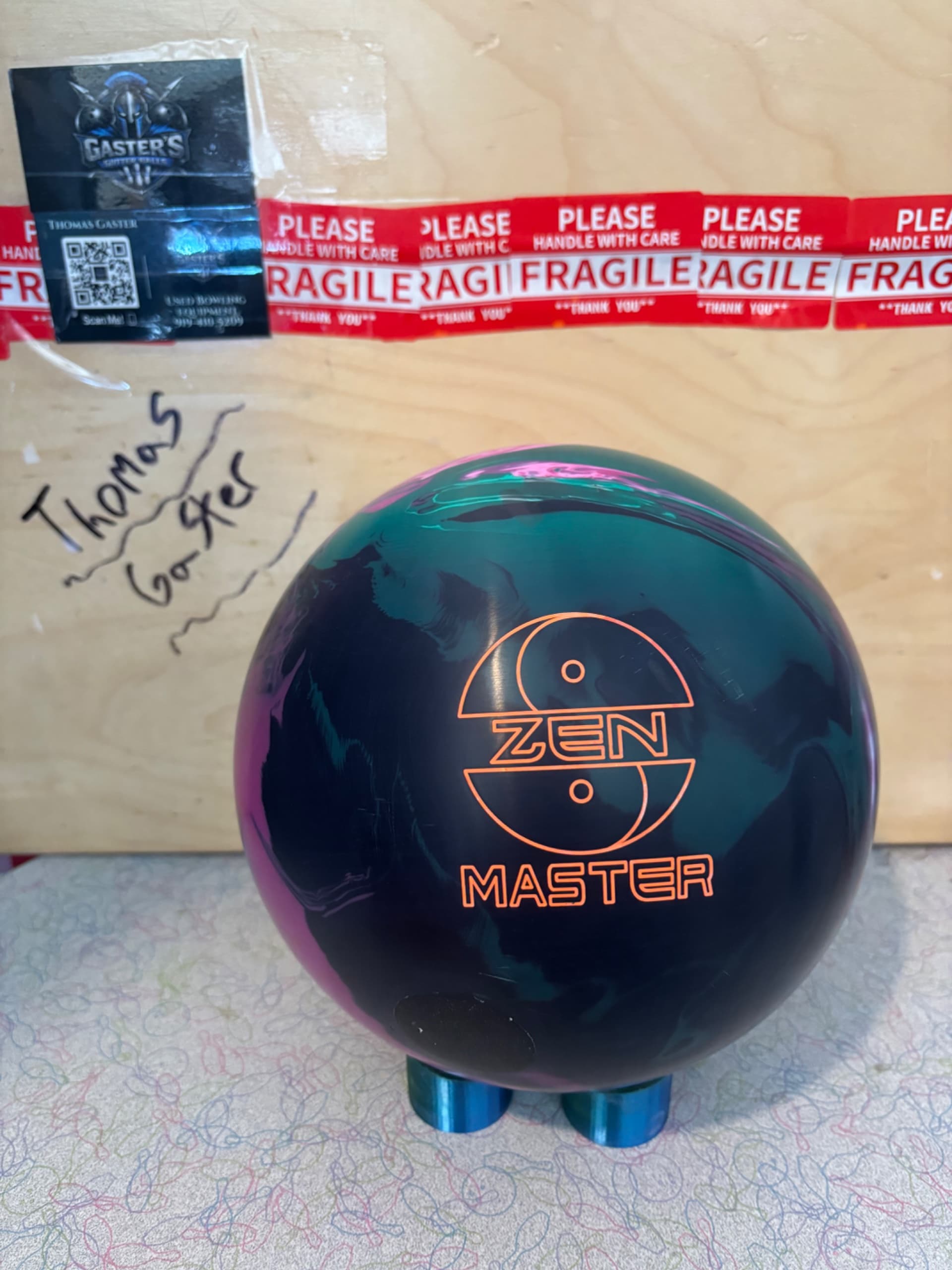 15LB 900 Global Zen Master - Fully Plugged