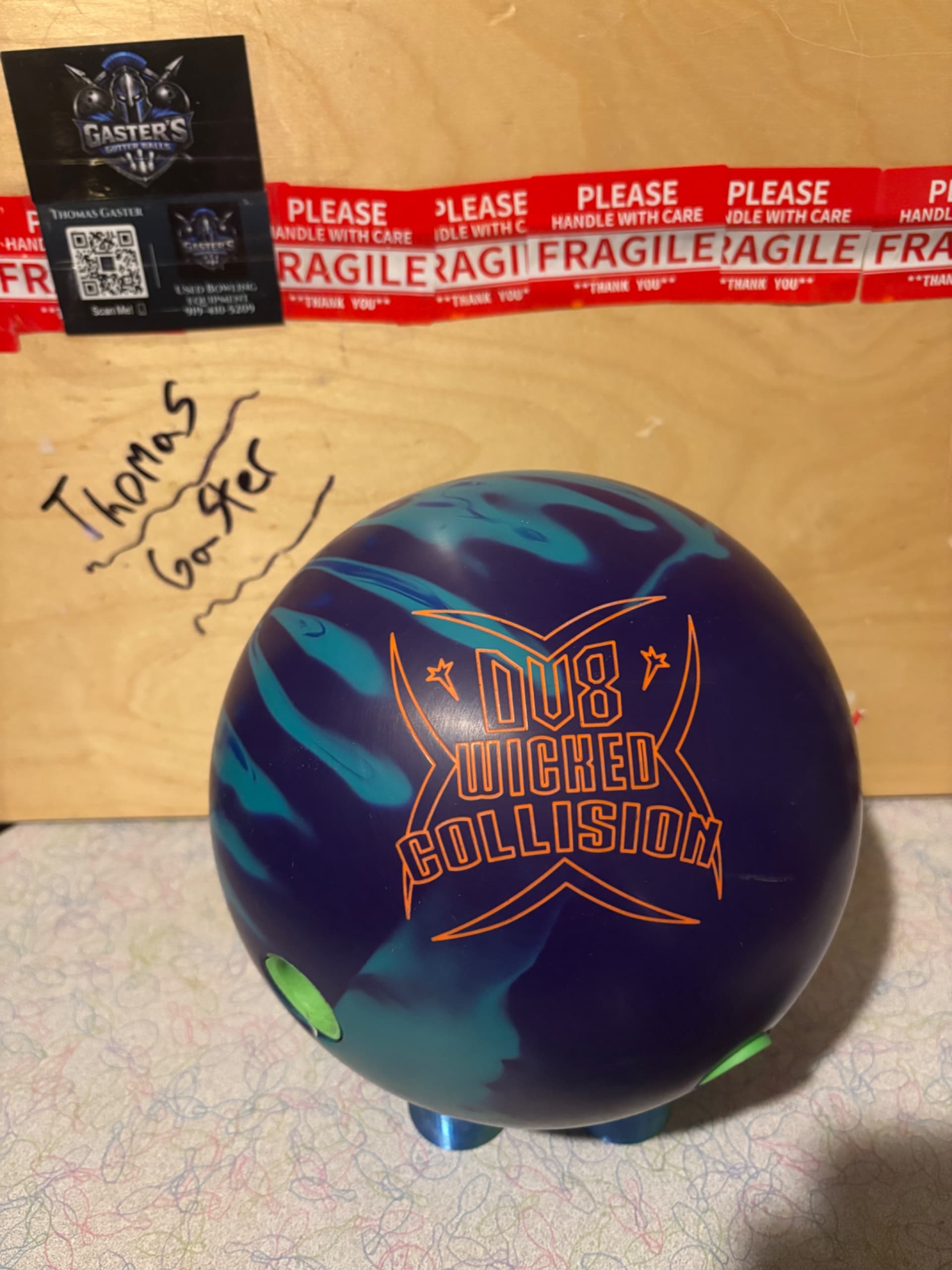 15LB DV8 Wicked Collison