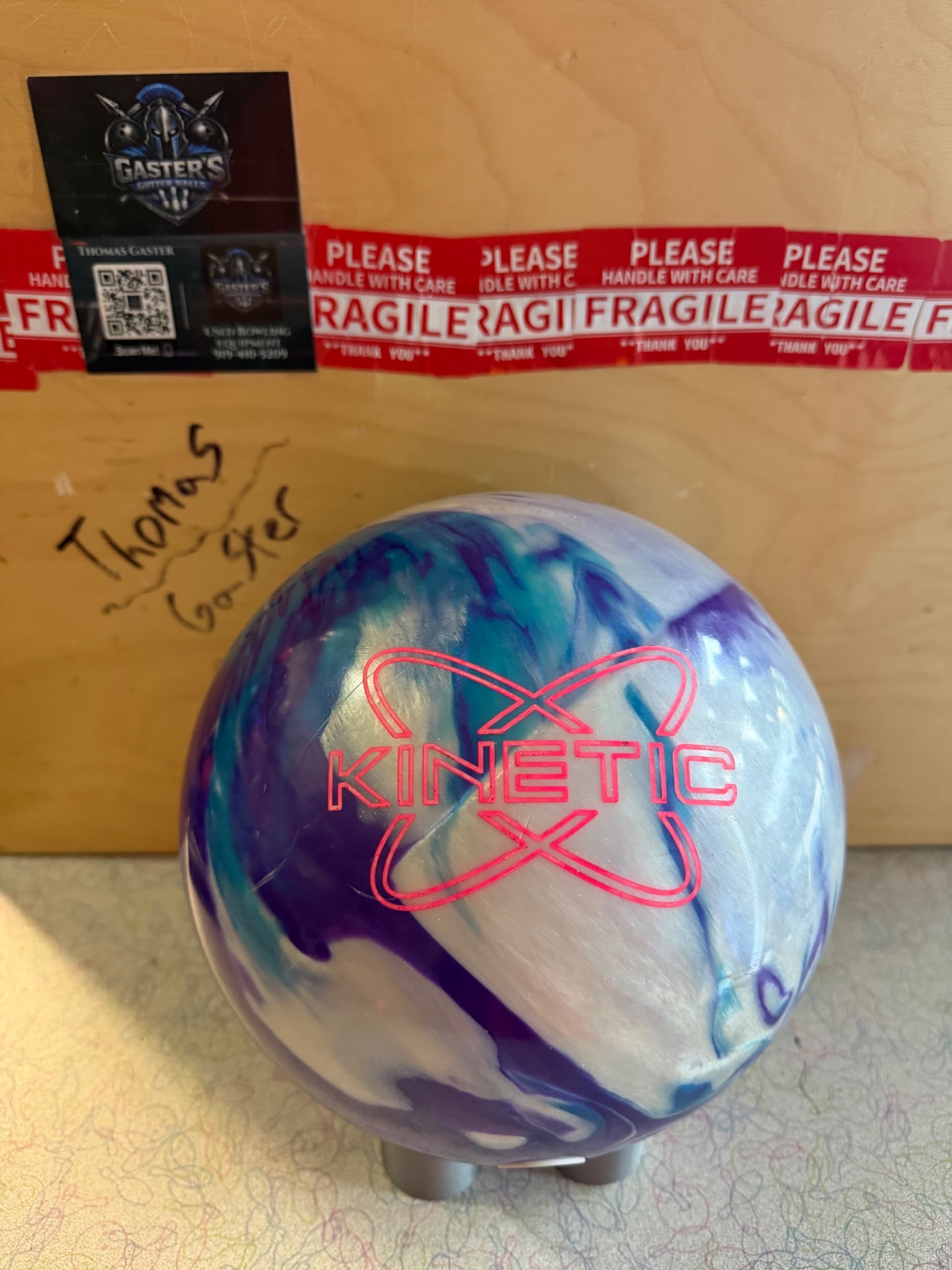 14LB Track Kinetic Sapphire Ice